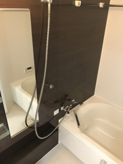 コンパクトで使いやすいお風呂です