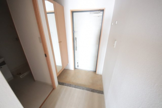 毎日通る玄関はこちらです