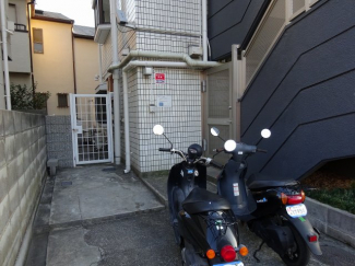【駐車場】
