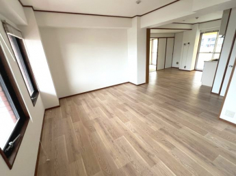 【居間・リビング】