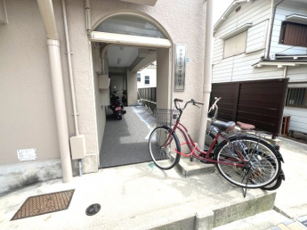 【エントランス】