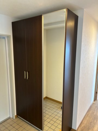 収納もある玄関です