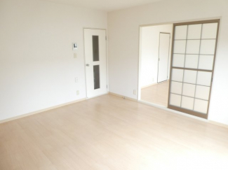 【居間・リビング】