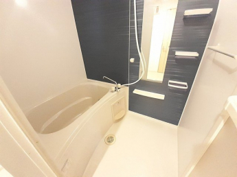 日々の疲れを癒すお風呂付です