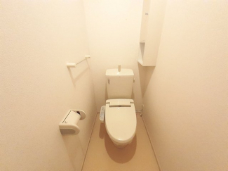 ゆったりとした空間のトイレです