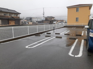 駐車場に車を止められます
