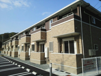 落ち着いた雰囲気の外観です