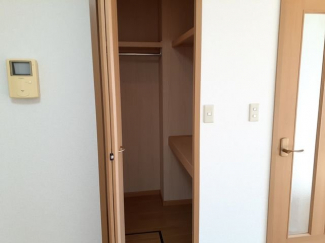 たっぷりとした収納スペースです