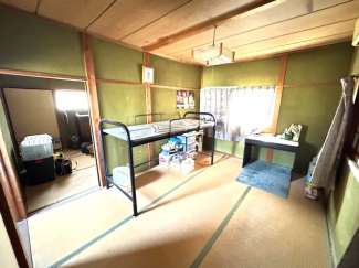 日本らしい落ち着いた雰囲気の和室です