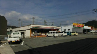 セブンイレブン加東上滝野店まで350m