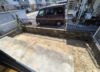 東面専用庭