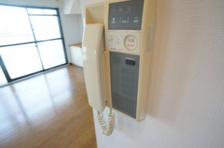 参考、同建物・反転間取りの号室