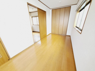 【寝室】