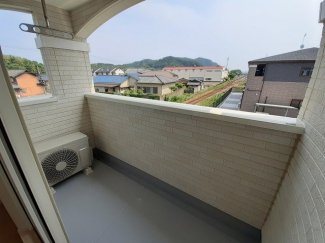 【バルコニー】