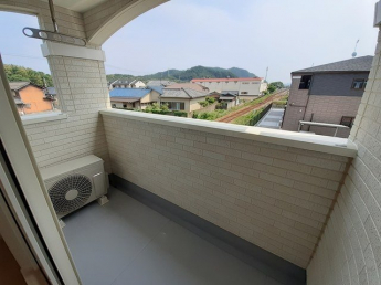 【バルコニー】