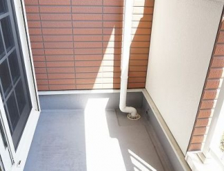 【バルコニー】