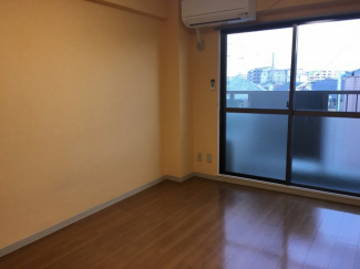 洋室です
