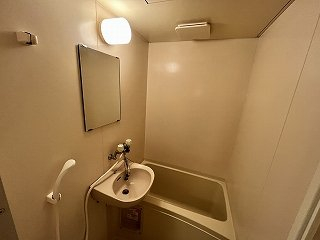 コンパクトで使いやすいお風呂です