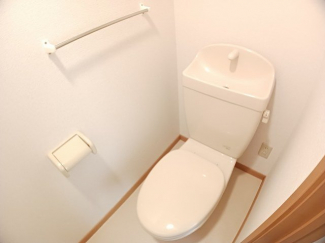 ゆったりとした空間のトイレです