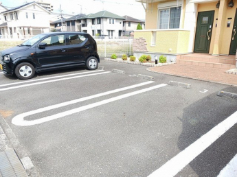駐車場に車を止められます