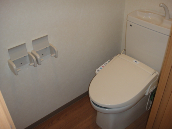 ＷＣ(温水洗浄便座)