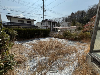 ■敷地内の南側のお庭です