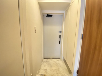 【玄関】