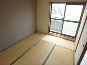 爽やかな風と光が舞い込みます
