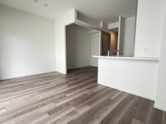 ゆったり過ごせる居間です