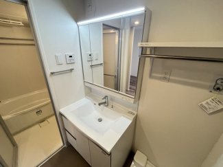 コンパクトで使いやすい洗面所