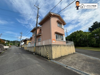 リフォーム済物件！
駐車2台可
角地
閑静な住宅街