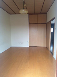 数年前に和室を洋室に変更してます。