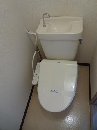 便利な温水洗浄便座できれいさっぱり