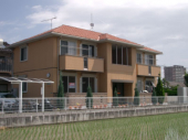 松山市竹原３丁目のアパートの画像