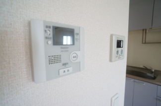 オートロック解除機能付きのTVモニターホンです