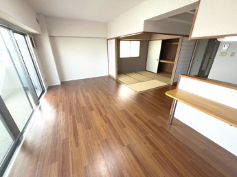 【居間・リビング】