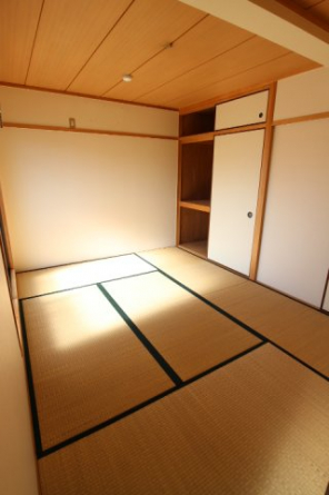 【寝室】