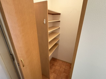 便利なシューズクロークがあります