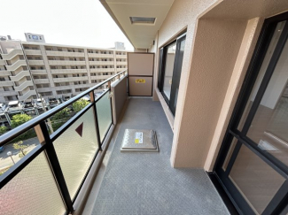 陽当たり良好なバルコニーです