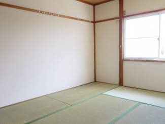 同タイプの別の部屋の写真です（左右反転）
