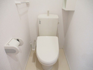 ゆったりとした空間のトイレです