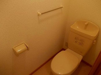 シンプルで使いやすいトイレです