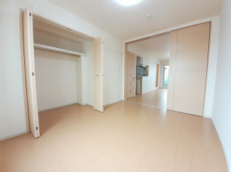 内装は落ち着いています