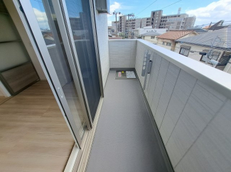 【バルコニー】