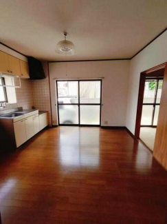 松山市吉藤２丁目の一戸建ての画像