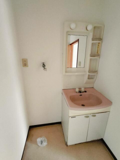 松山市吉藤２丁目の一戸建ての画像