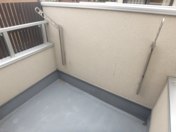 お洗濯にも便利なバルコニー付き