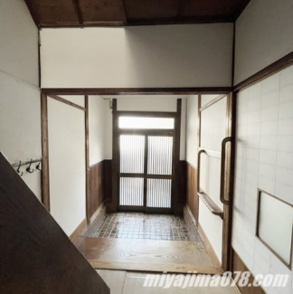 【玄関】