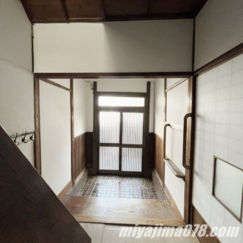 【玄関】