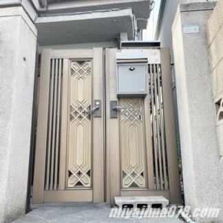 【エントランス】
